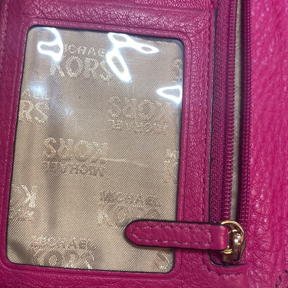 USED - Michael Kors Pink Leather Wallet - Picture 8 of 10